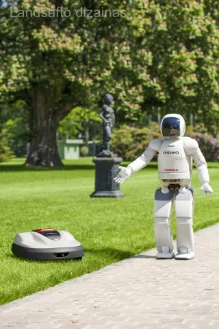 Vejos pjovimo robotas Honda kartu su robotu Asimo
